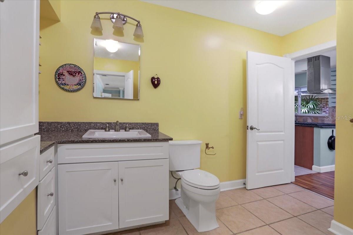 1915 NW 16TH AVE, GAINESVILLE, FL, 32605