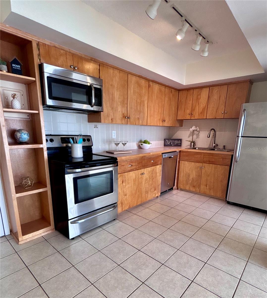 2401 BAYSHORE BLVD #903, TAMPA, FL, 33629