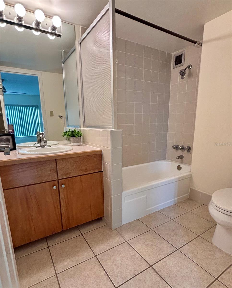 2401 BAYSHORE BLVD #903, TAMPA, FL, 33629
