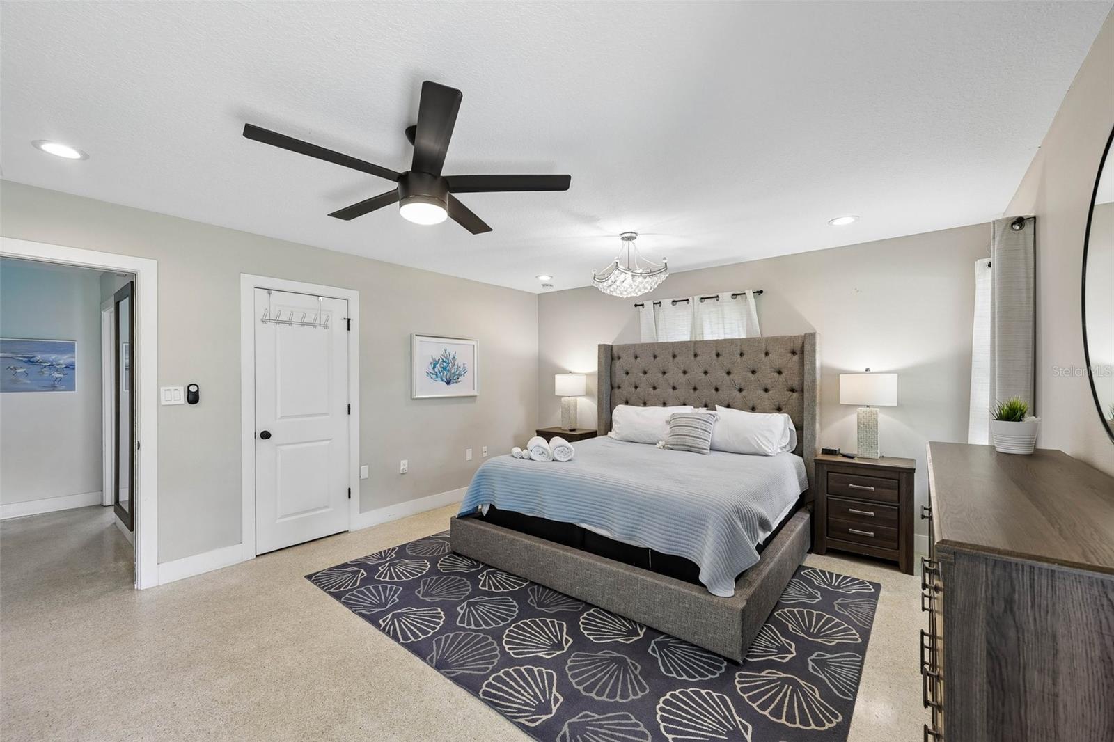 322 SUWANEE AVE, SARASOTA, FL, 34243