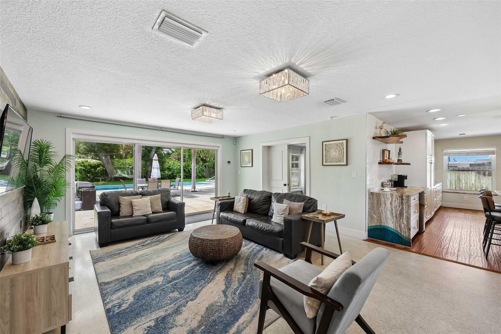 322 SUWANEE AVE, SARASOTA, FL, 34243