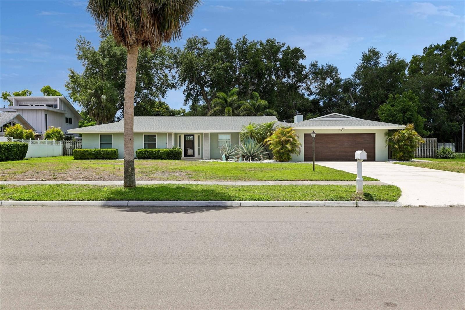 322 SUWANEE AVE, SARASOTA, FL, 34243