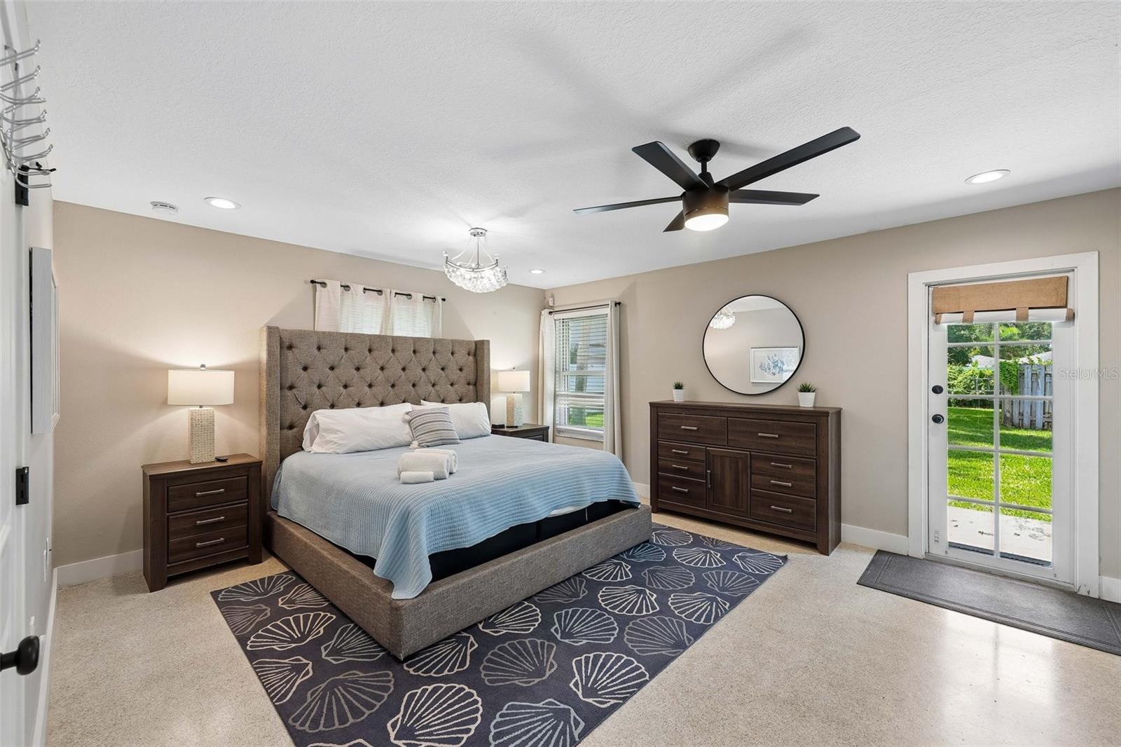 322 SUWANEE AVE, SARASOTA, FL, 34243