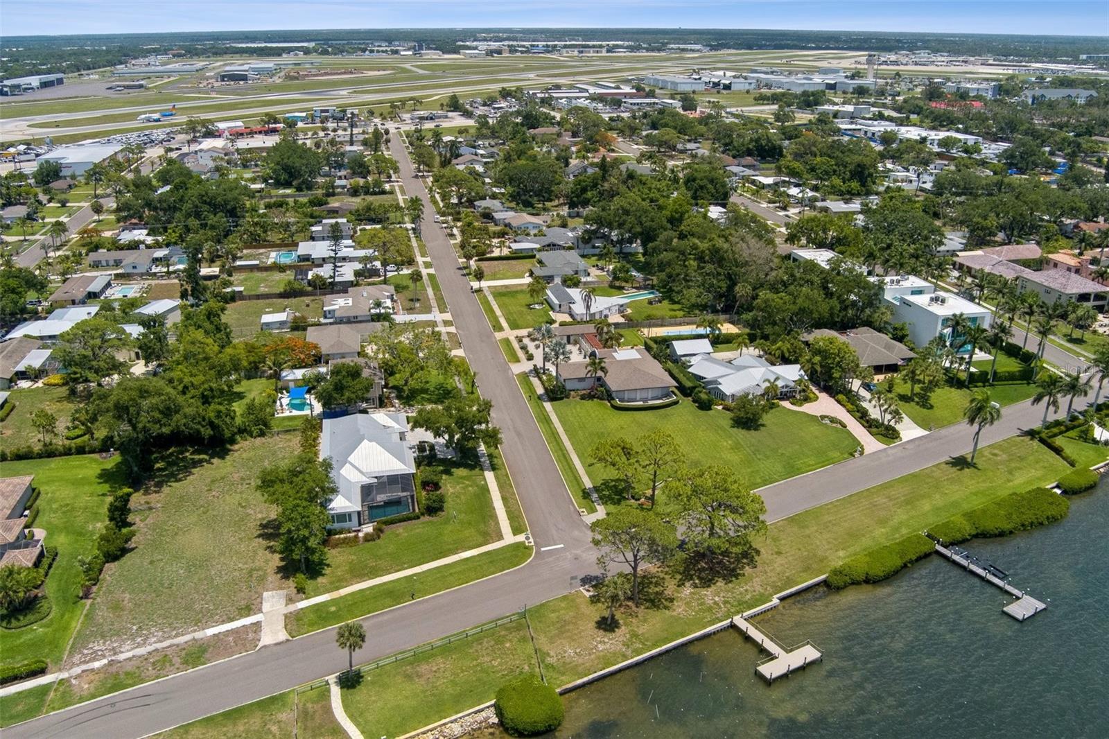 322 SUWANEE AVE, SARASOTA, FL, 34243