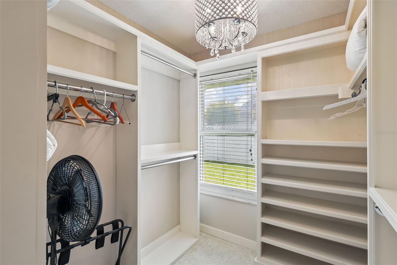 322 SUWANEE AVE, SARASOTA, FL, 34243