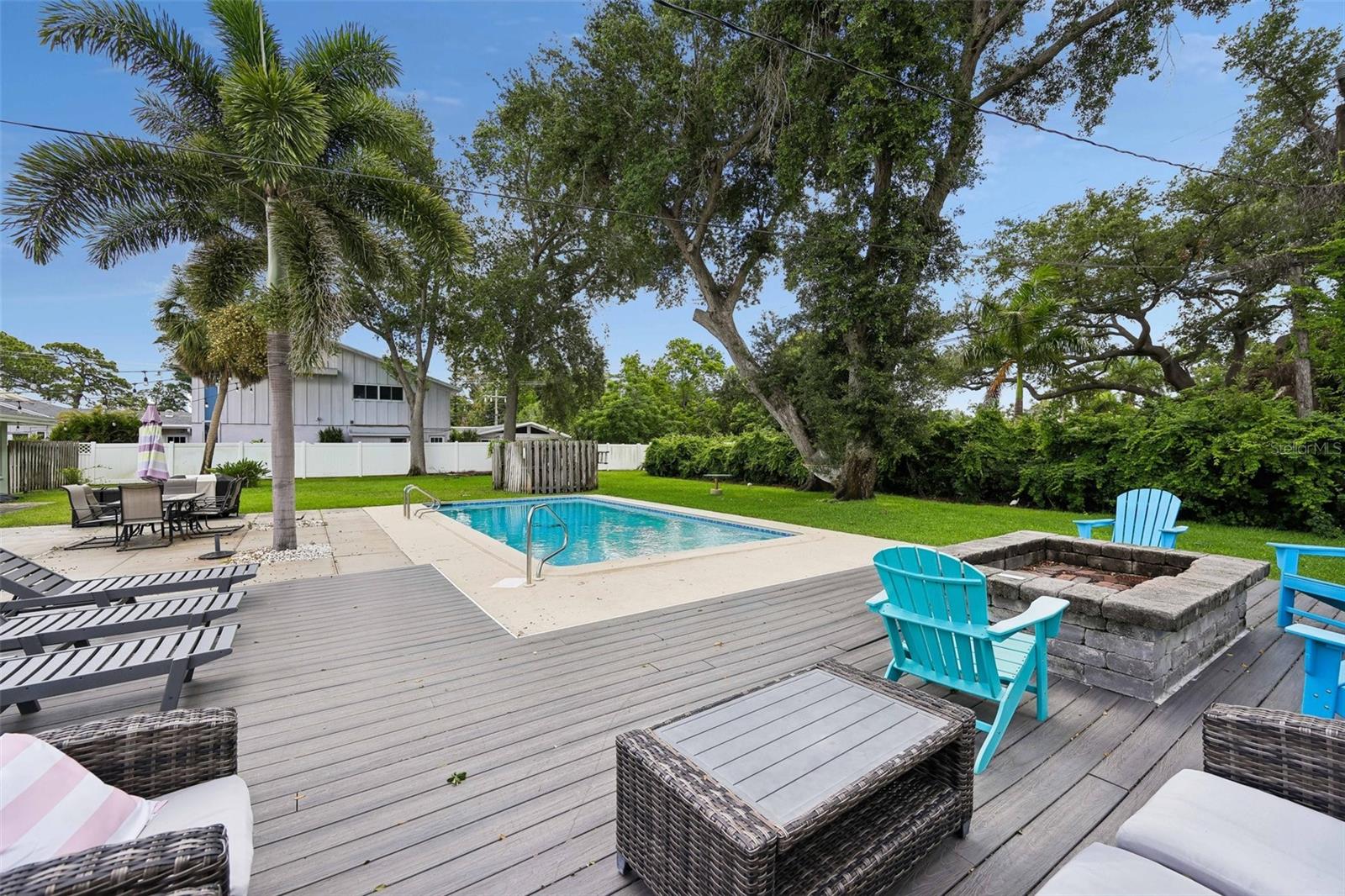 322 SUWANEE AVE, SARASOTA, FL, 34243