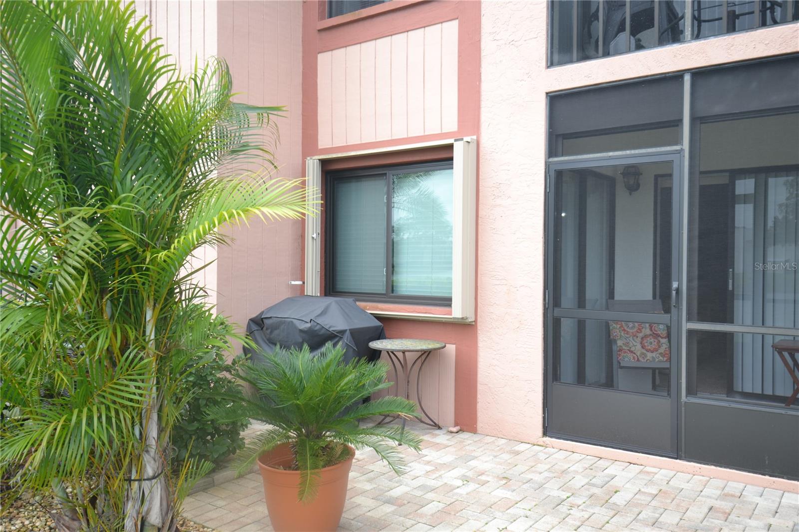 161 LAKESIDE DR, OLDSMAR, FL, 34677