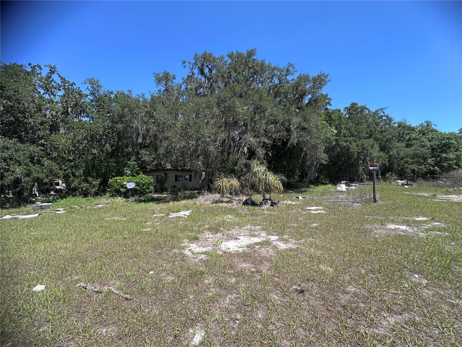 9315 E TREASURE ISLAND AVE, LEESBURG, FL, 34788