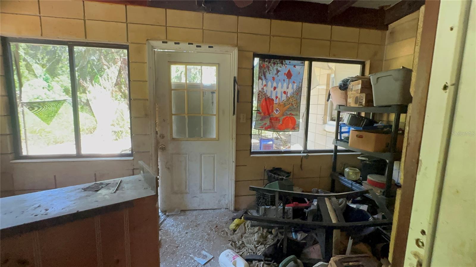 9315 E TREASURE ISLAND AVE, LEESBURG, FL, 34788