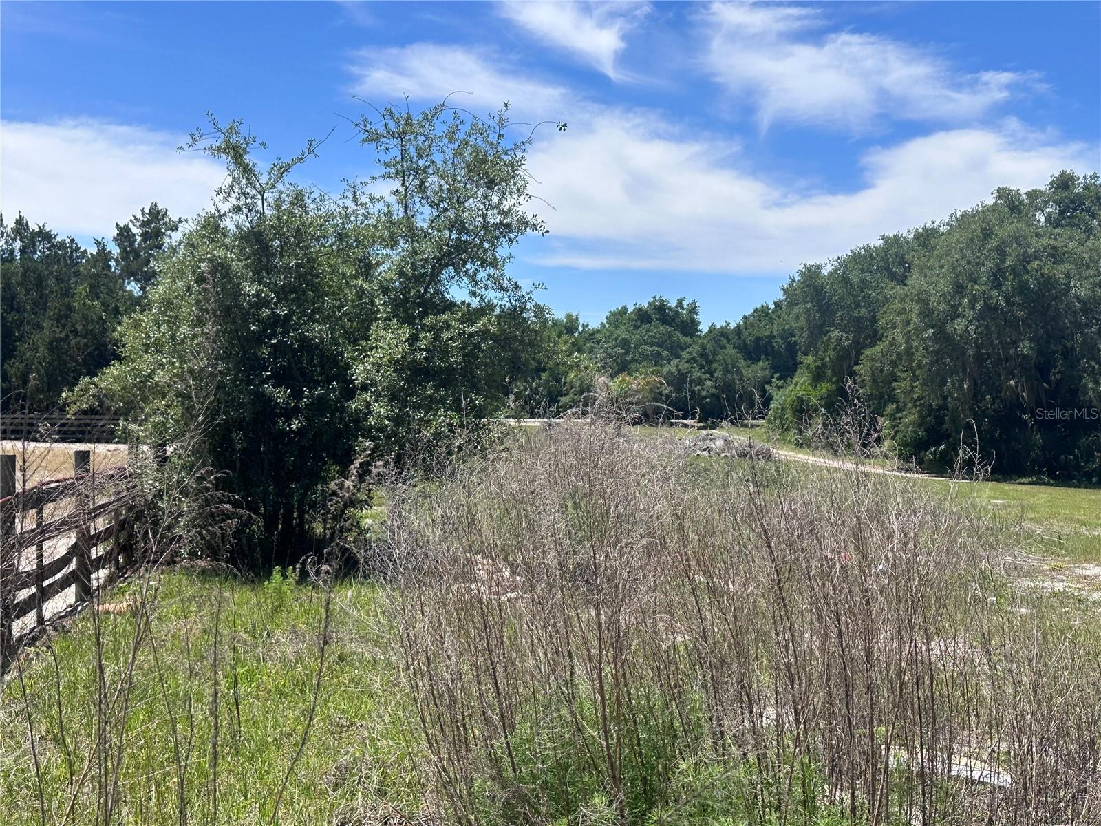 9315 E TREASURE ISLAND AVE, LEESBURG, FL, 34788