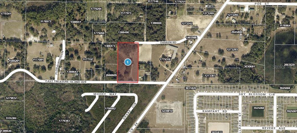 9315 E TREASURE ISLAND AVE, LEESBURG, FL, 34788