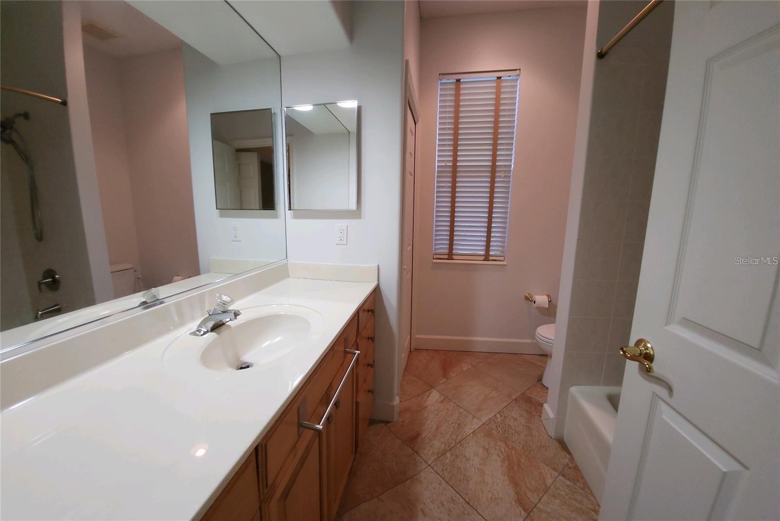 5125 MAGNOLIA POND DR, SARASOTA, FL, 34233