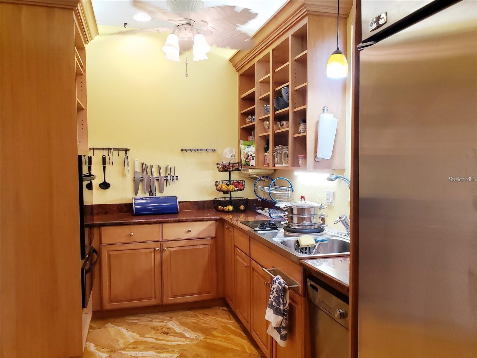 5125 MAGNOLIA POND DR, SARASOTA, FL, 34233