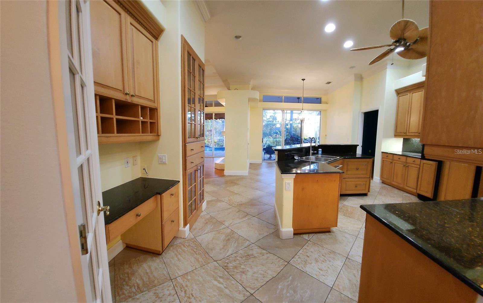 5125 MAGNOLIA POND DR, SARASOTA, FL, 34233