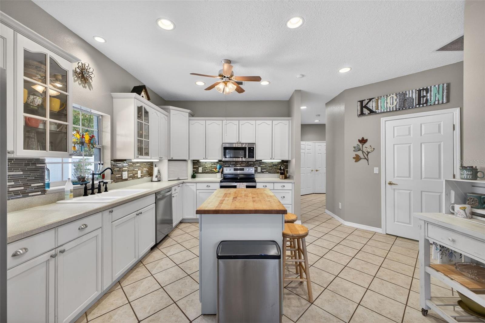 26243 TROON AVE, MOUNT PLYMOUTH, FL, 32776