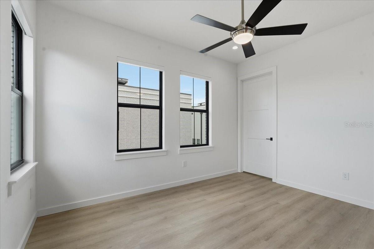 1218 E KAY ST #8, TAMPA, FL, 33602