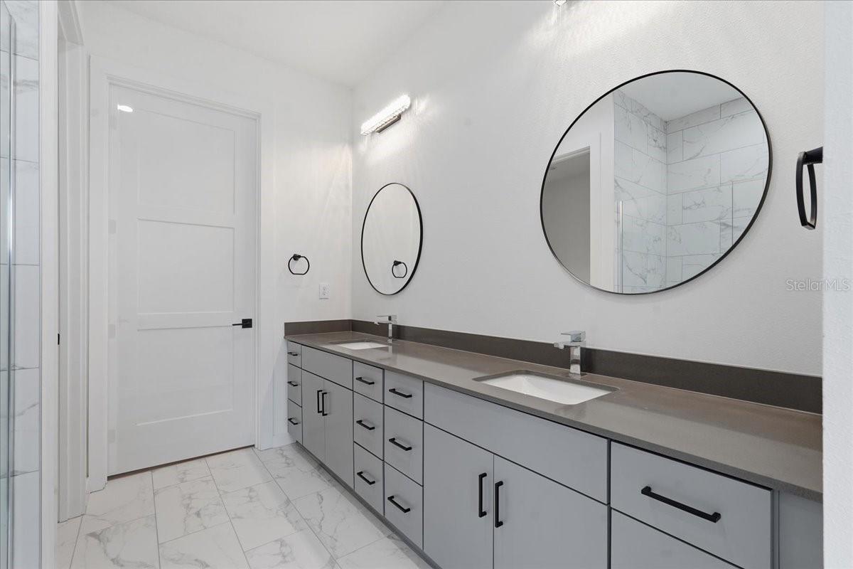 1218 E KAY ST #8, TAMPA, FL, 33602