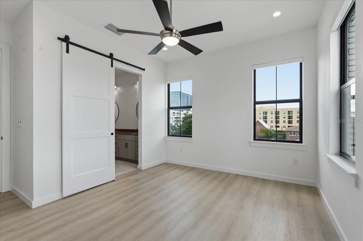1218 E KAY ST #8, TAMPA, FL, 33602