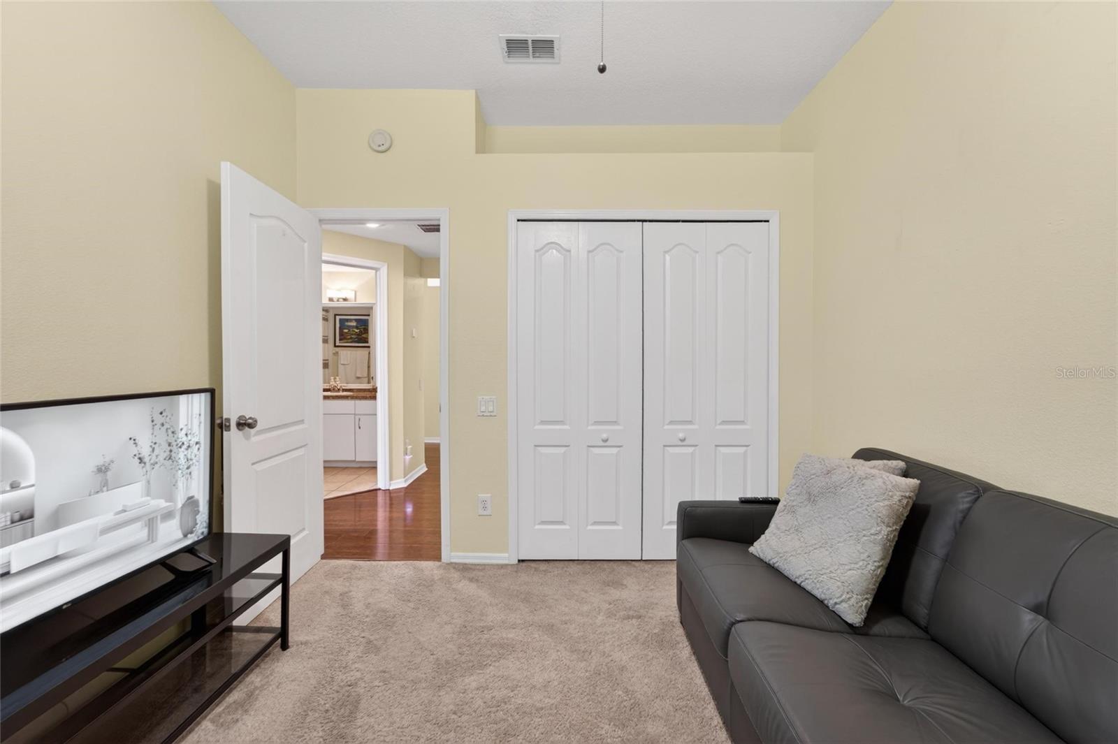 18103 HAMDEN PARK WAY, TAMPA, FL, 33647