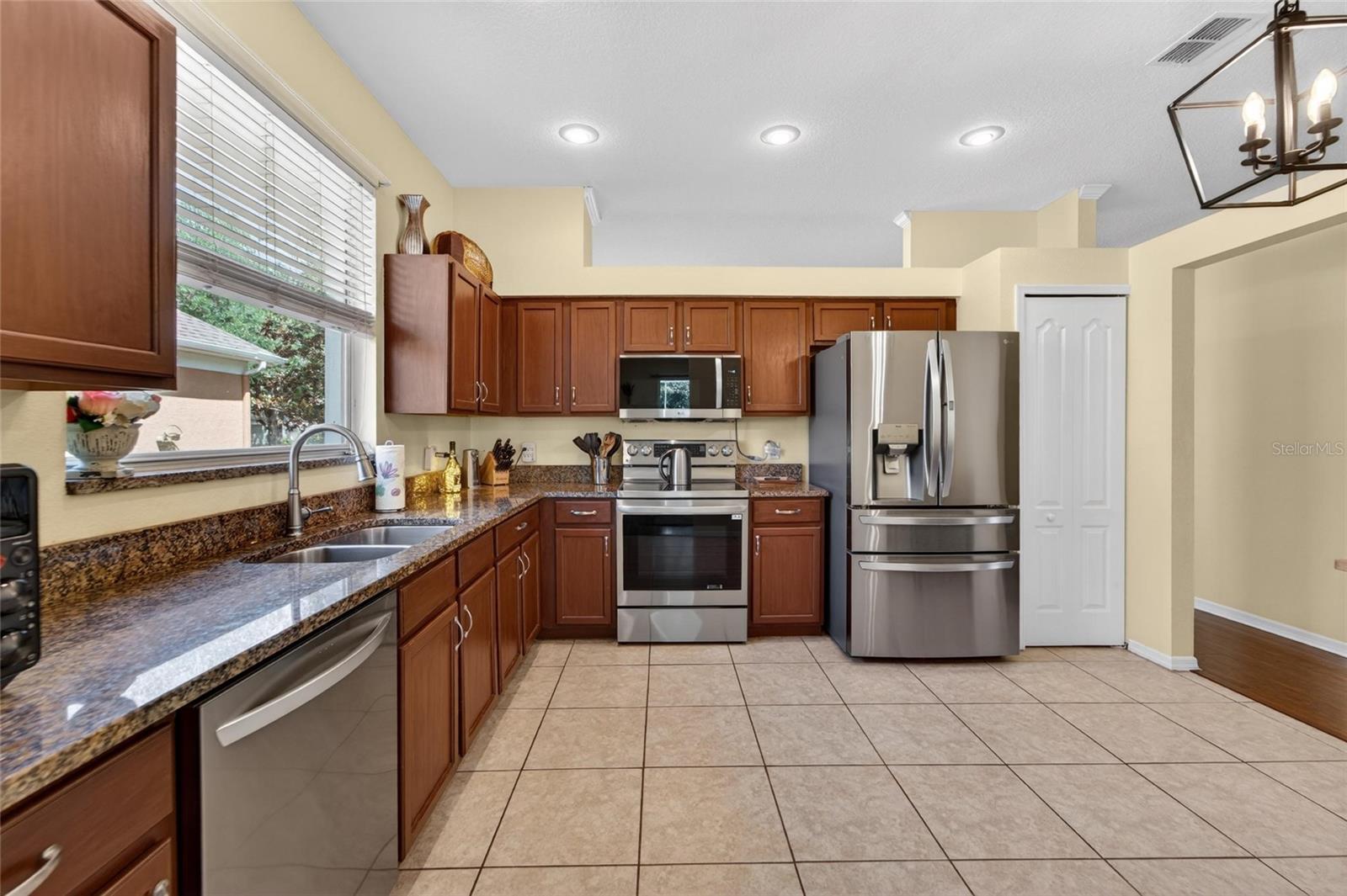 18103 HAMDEN PARK WAY, TAMPA, FL, 33647