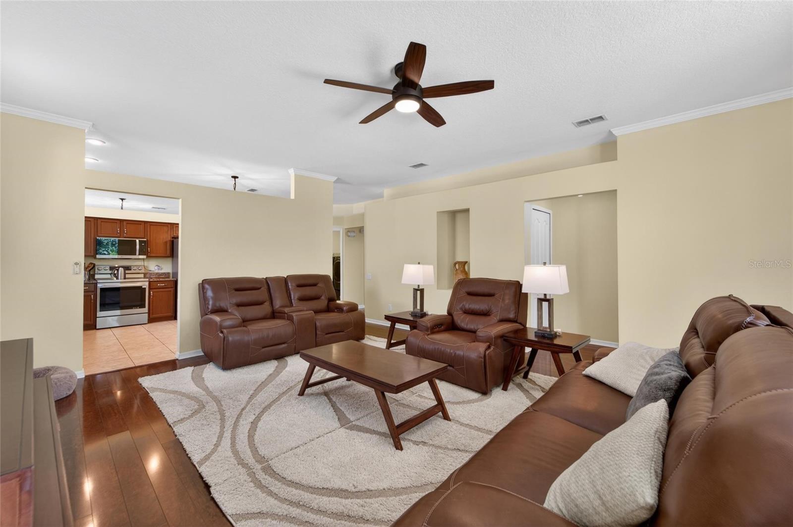18103 HAMDEN PARK WAY, TAMPA, FL, 33647