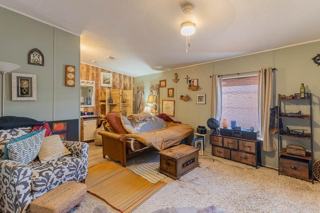 125 PINE TREE DR, DEBARY, FL, 32713