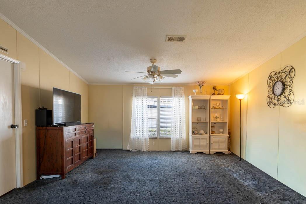 125 PINE TREE DR, DEBARY, FL, 32713