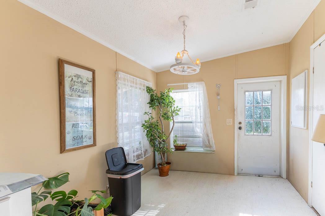 125 PINE TREE DR, DEBARY, FL, 32713