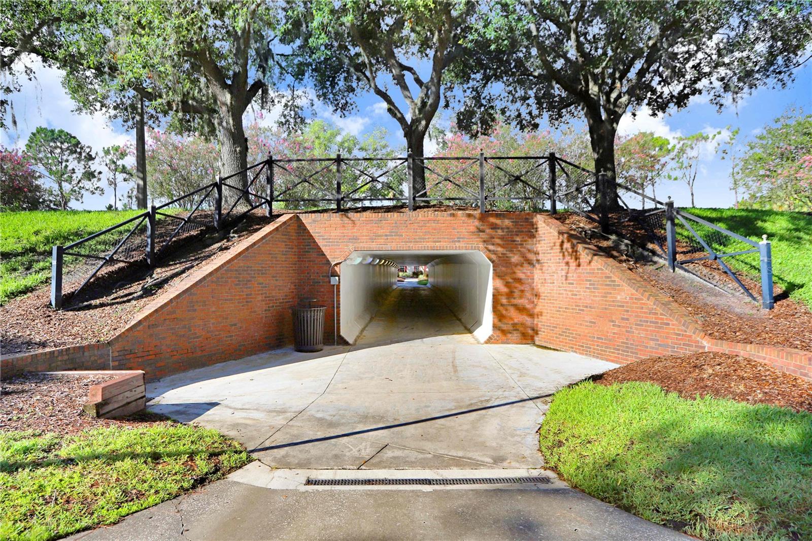 9838 W PARK VILLAGE DR #9838, TAMPA, FL, 33626