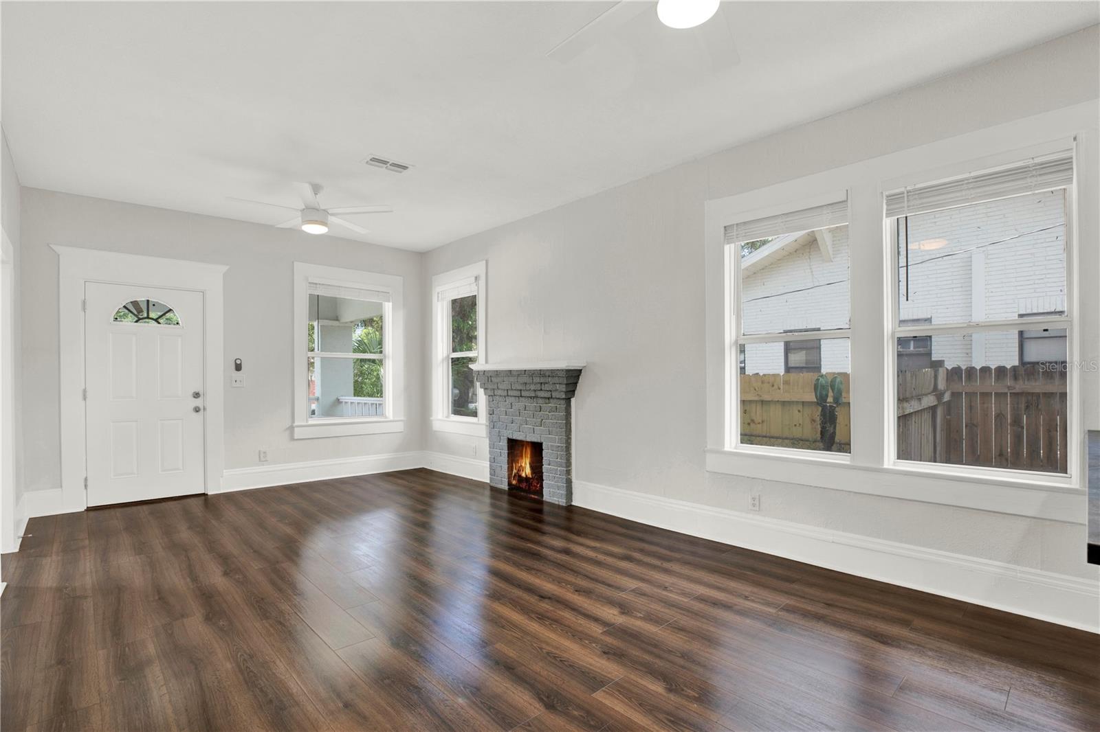 112 E EMILY ST, TAMPA, FL, 33603