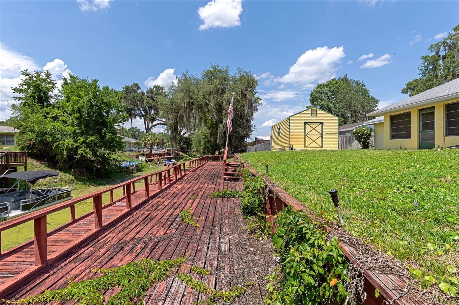 2472 CR 447, LAKE PANASOFFKEE, FL, 33538
