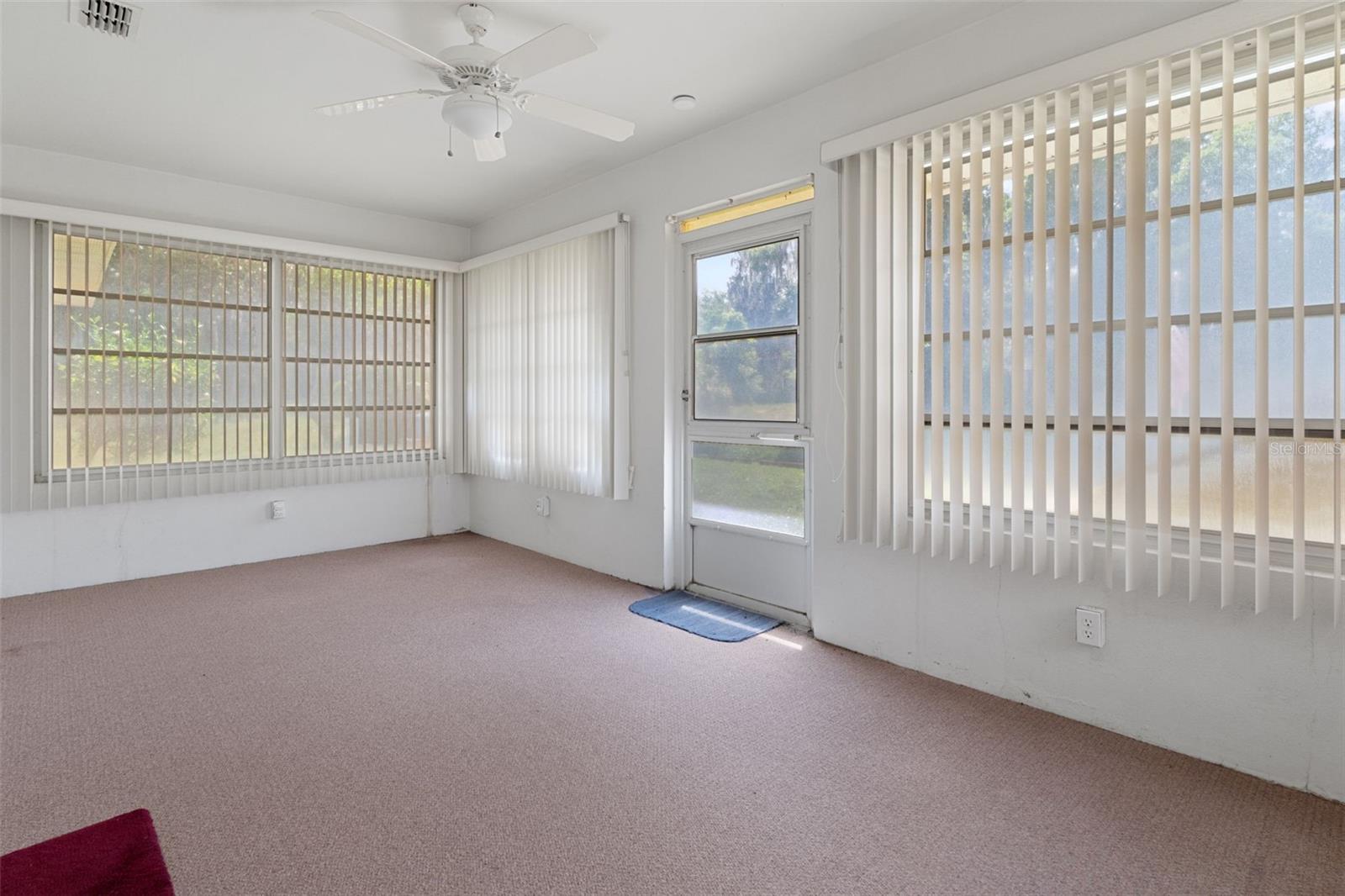 2472 CR 447, LAKE PANASOFFKEE, FL, 33538