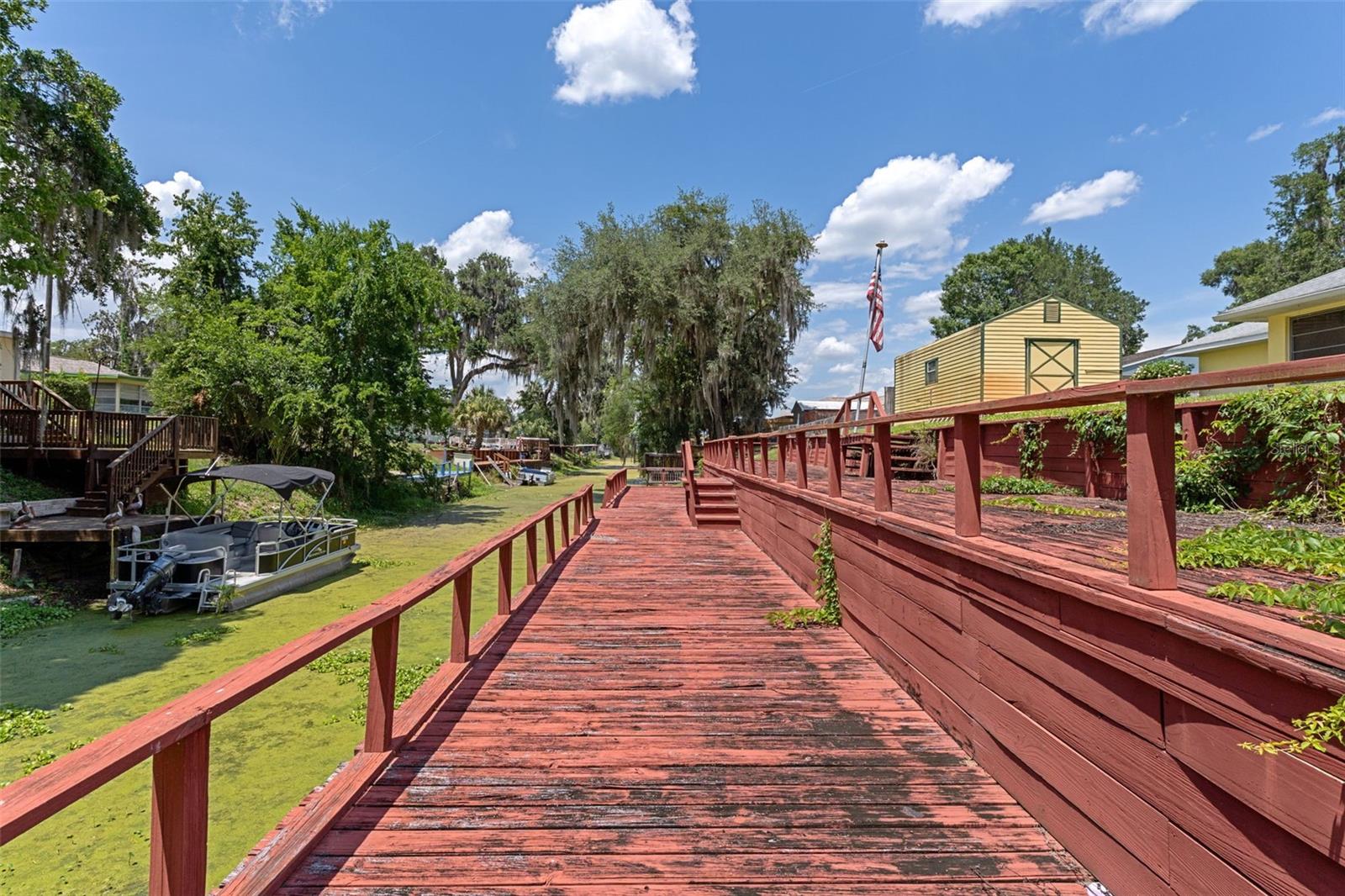 2472 CR 447, LAKE PANASOFFKEE, FL, 33538