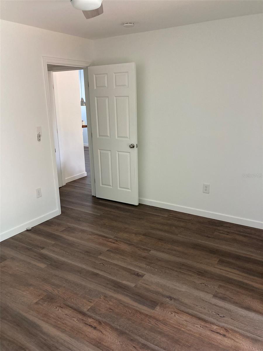 1403 E ALFRED ST #200, TAVARES, FL, 32778
