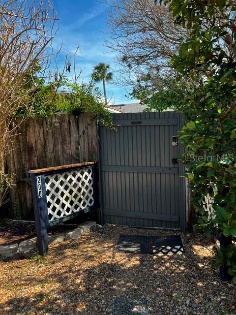 1403 E ALFRED ST #200, TAVARES, FL, 32778
