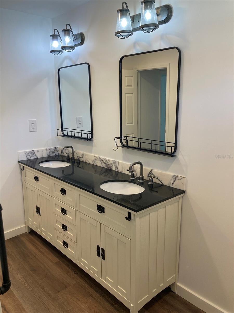 1403 E ALFRED ST #200, TAVARES, FL, 32778