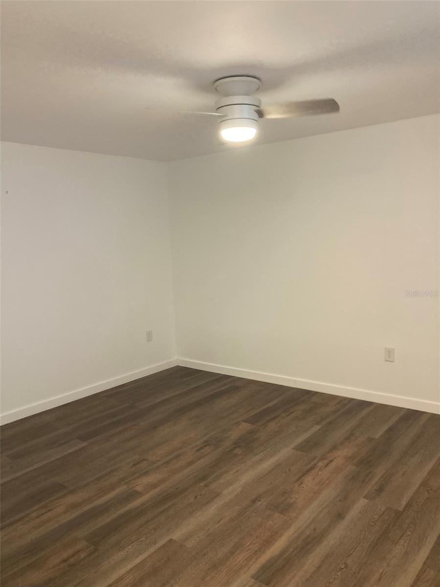 1403 E ALFRED ST #200, TAVARES, FL, 32778