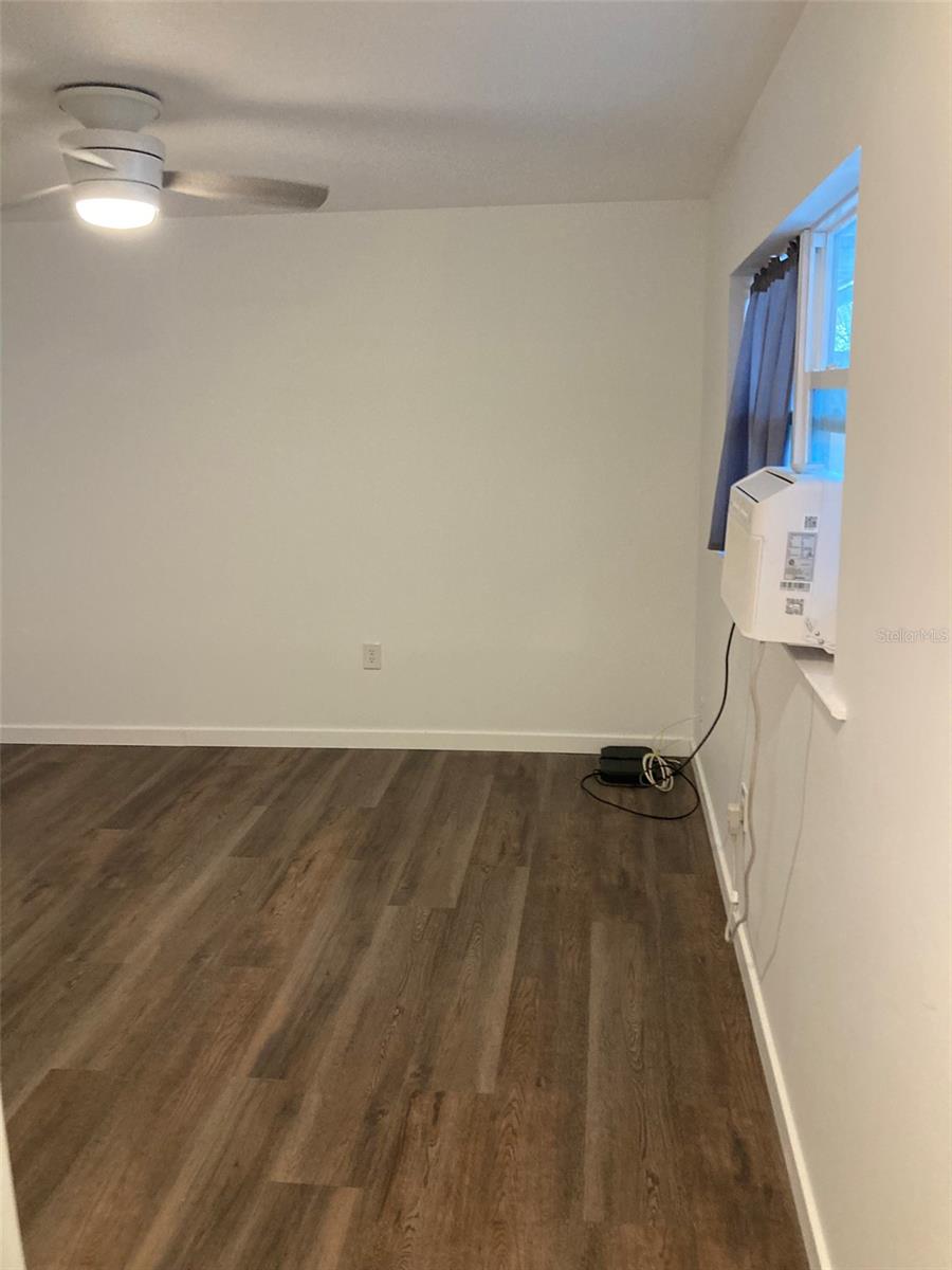 1403 E ALFRED ST #200, TAVARES, FL, 32778