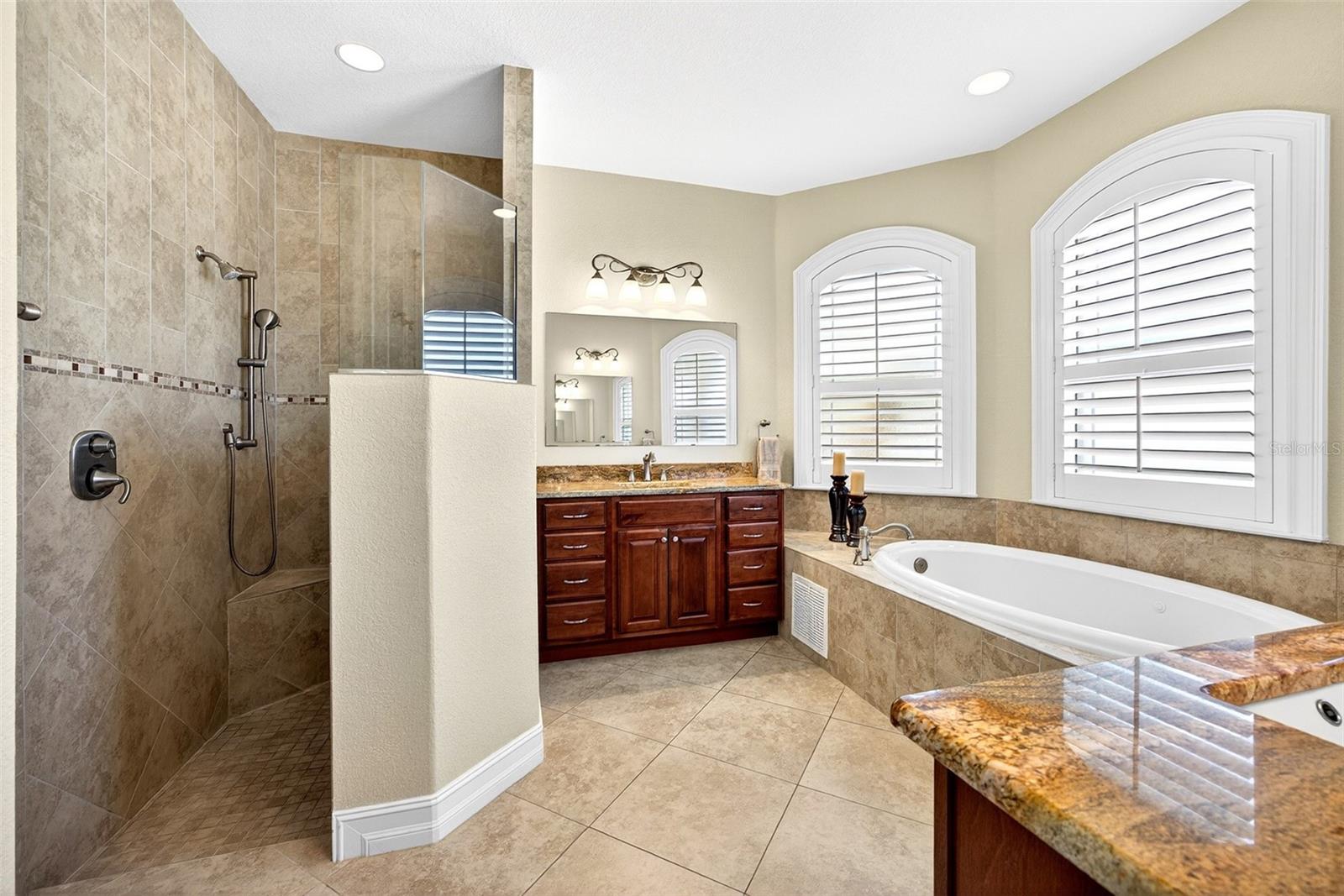 2107 PADRE ISLAND DR, PUNTA GORDA, FL, 33950