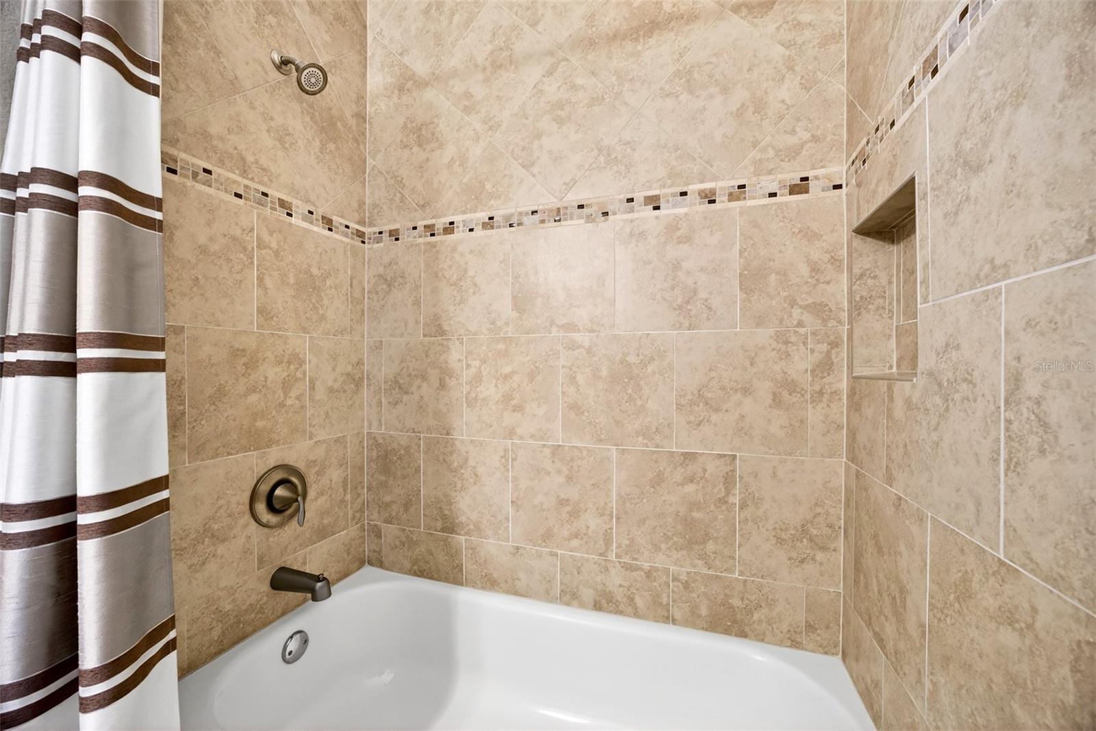 2107 PADRE ISLAND DR, PUNTA GORDA, FL, 33950
