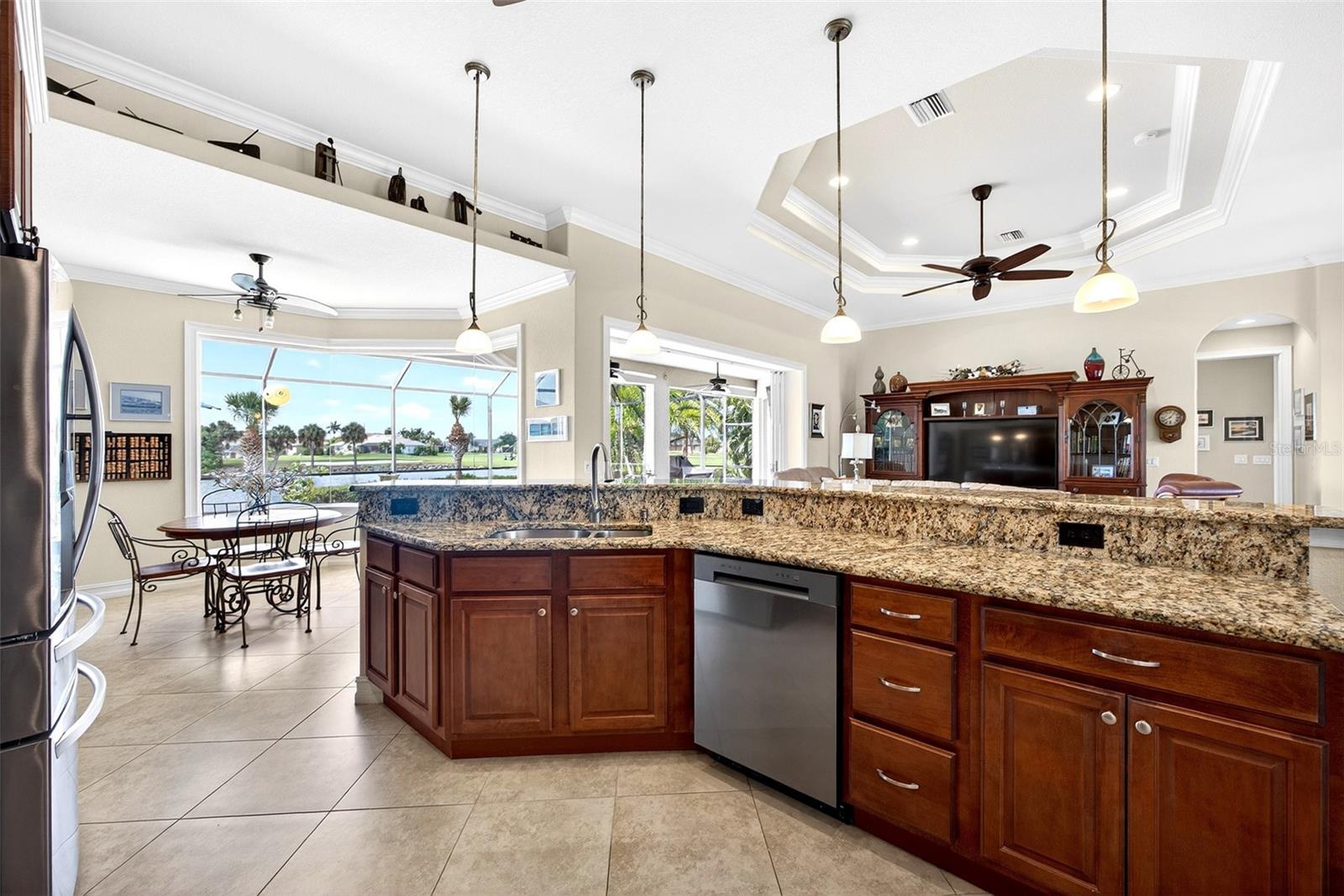 2107 PADRE ISLAND DR, PUNTA GORDA, FL, 33950
