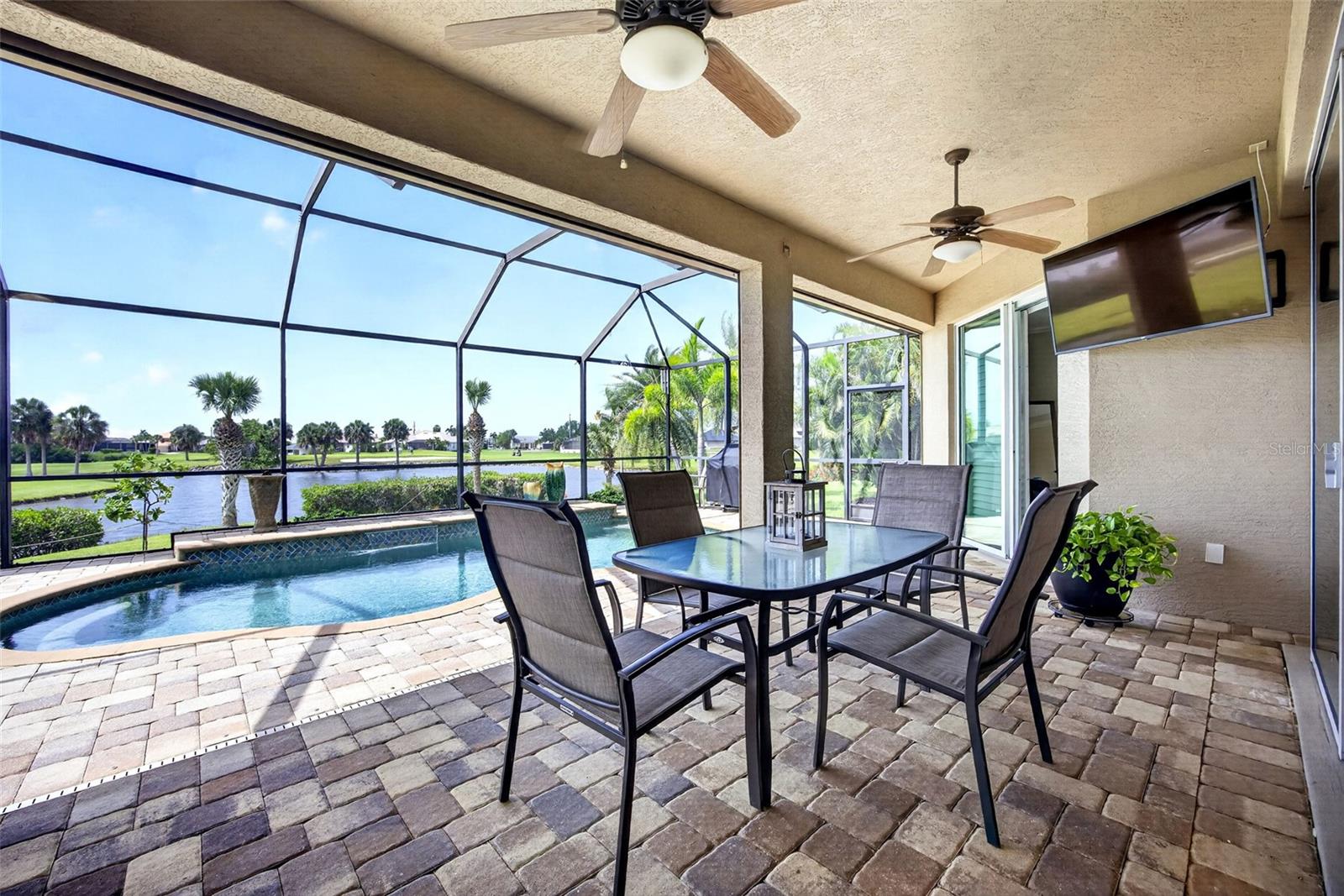 2107 PADRE ISLAND DR, PUNTA GORDA, FL, 33950