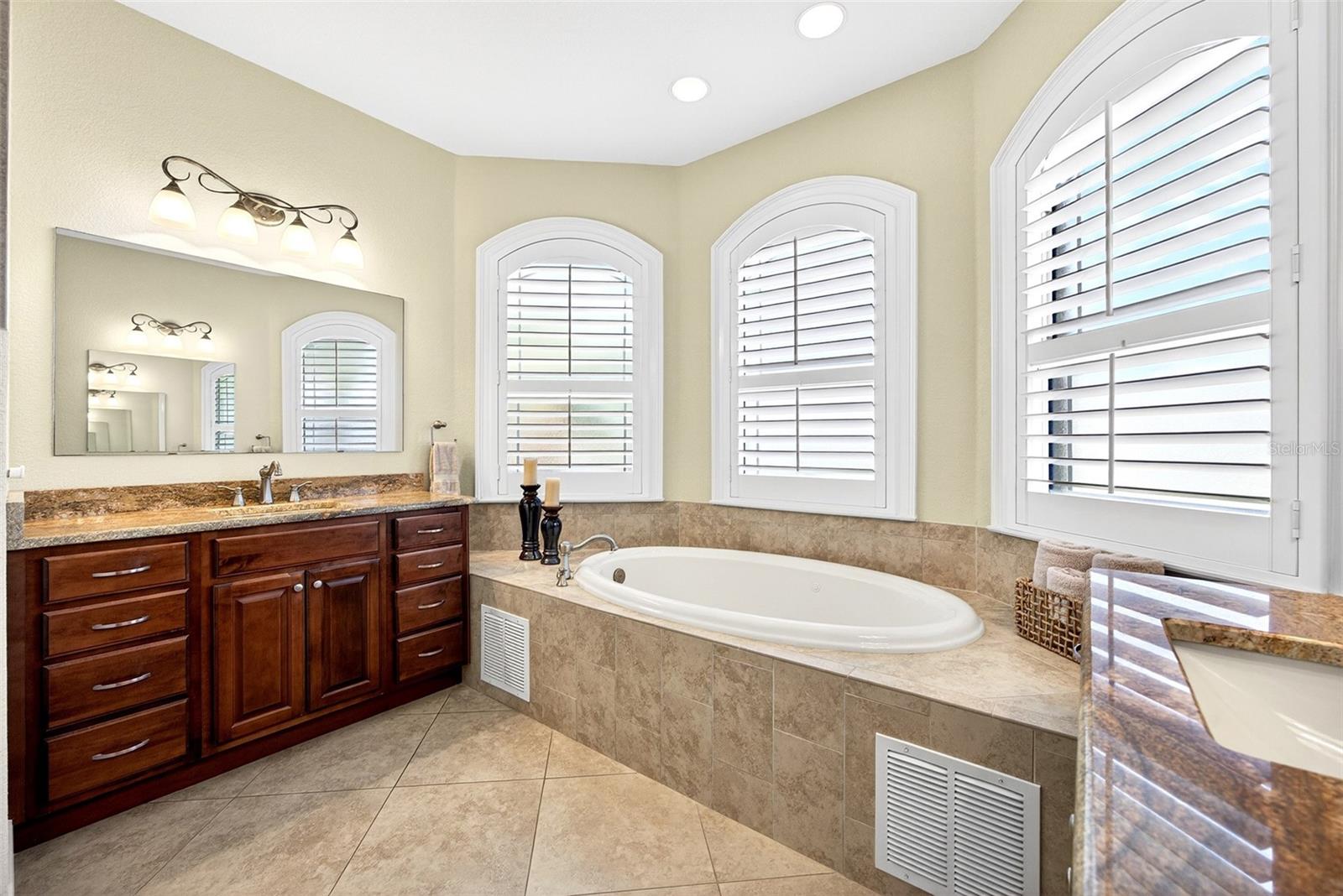 2107 PADRE ISLAND DR, PUNTA GORDA, FL, 33950