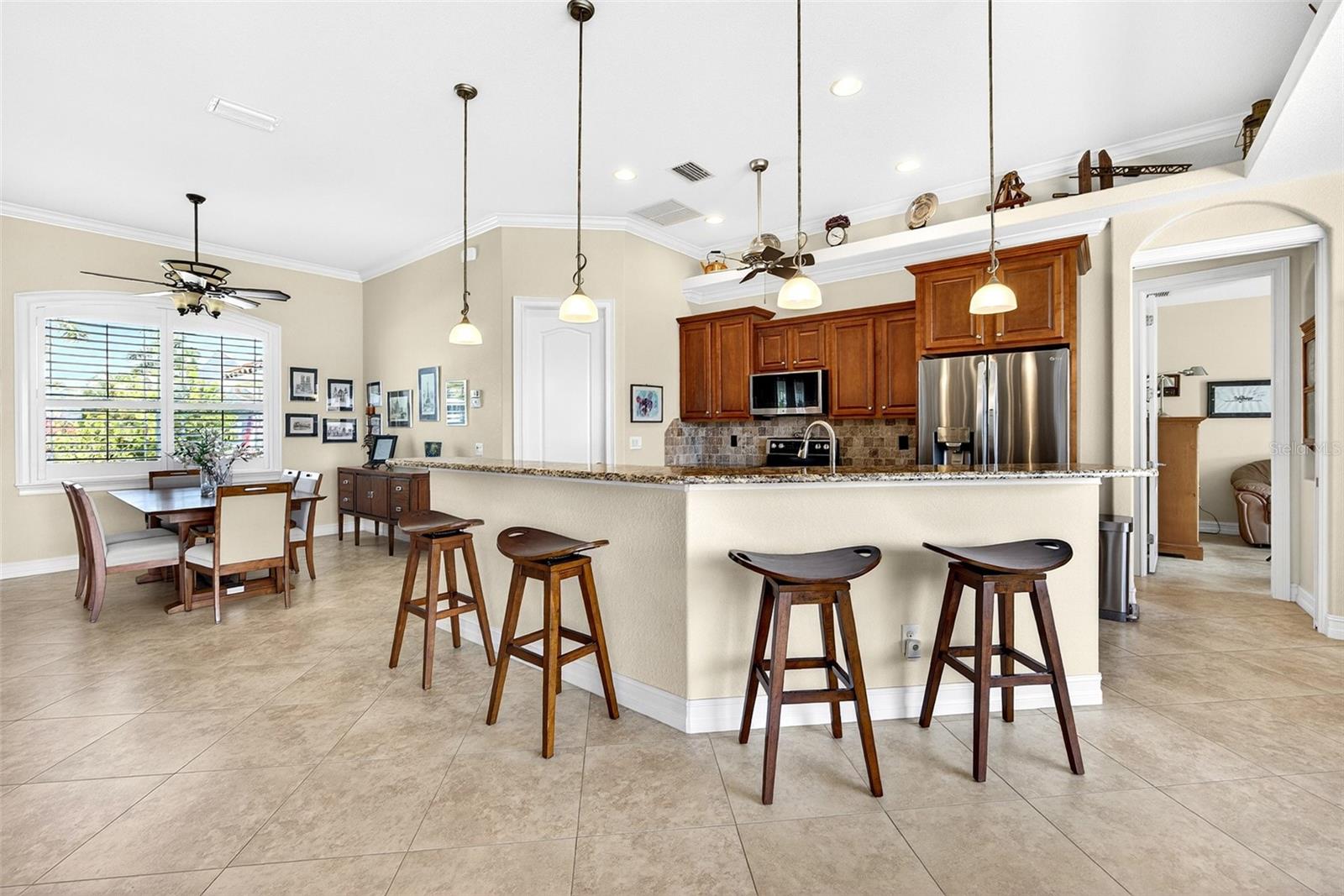 2107 PADRE ISLAND DR, PUNTA GORDA, FL, 33950