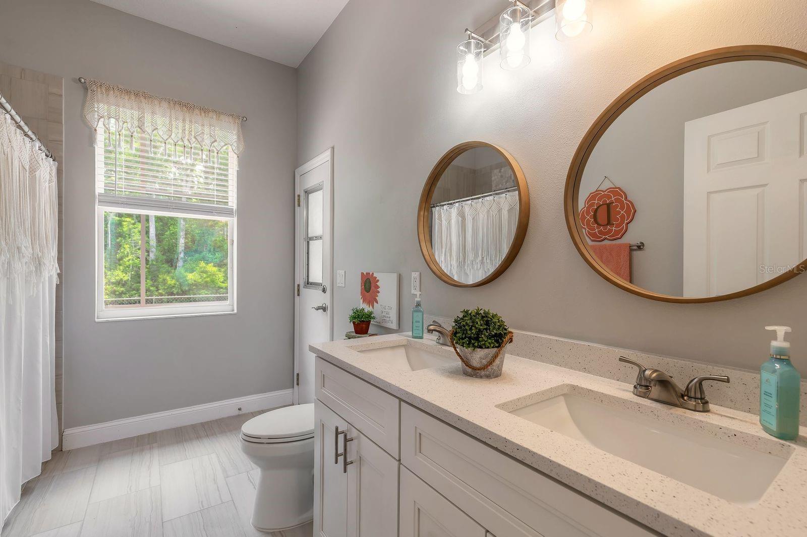 43 EASTWOOD DR, PALM COAST, FL, 32164