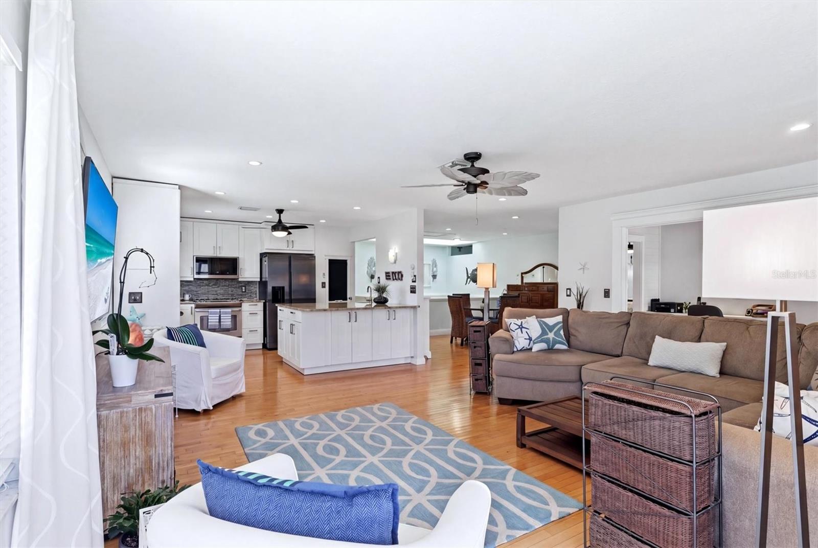 517 KUMQUAT DR, ANNA MARIA, FL, 34216