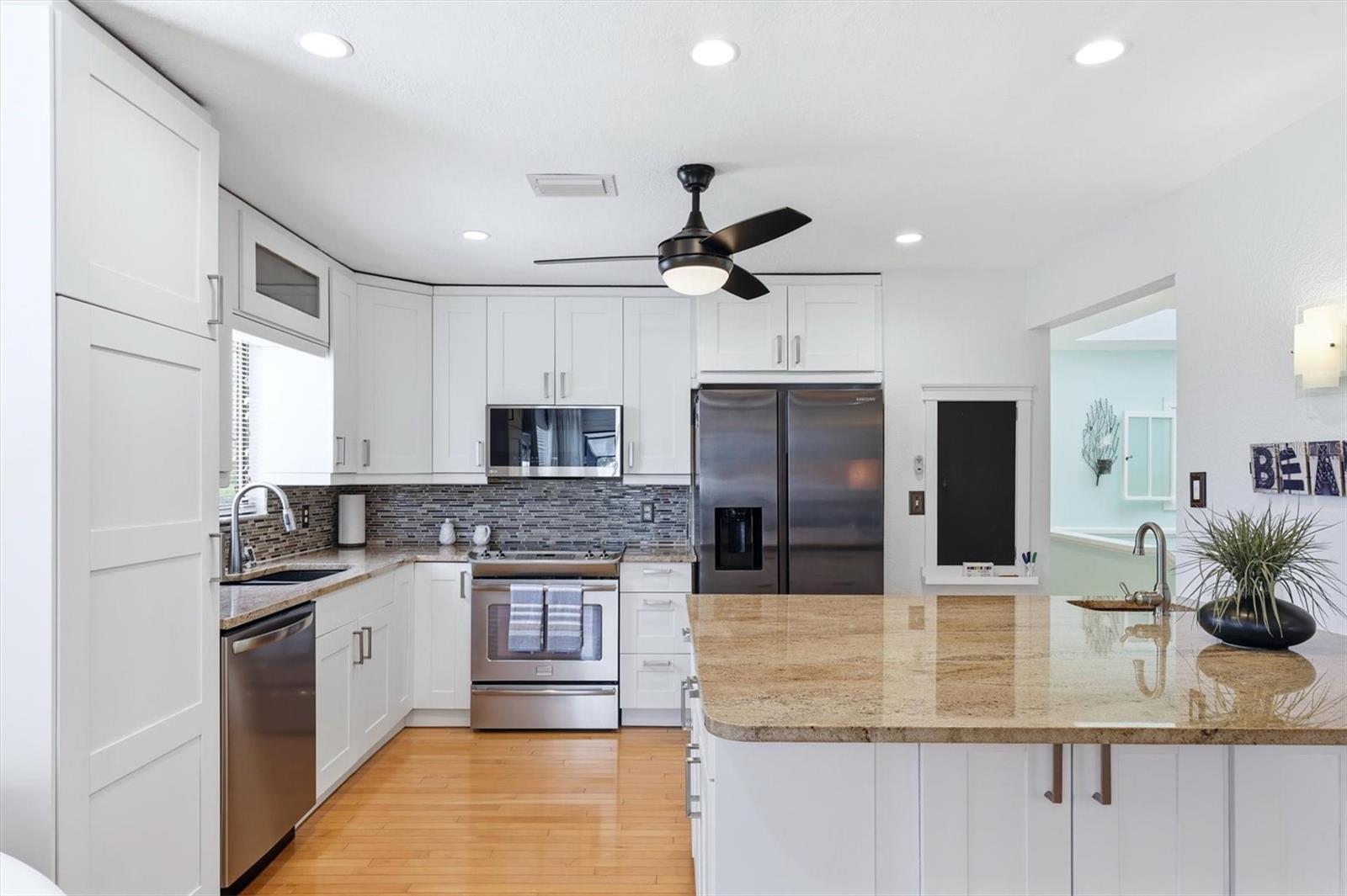517 KUMQUAT DR, ANNA MARIA, FL, 34216