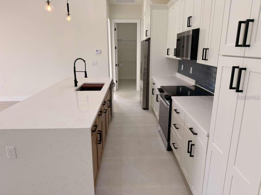 10426 LIVE OAK RD, PORT CHARLOTTE, FL, 33981