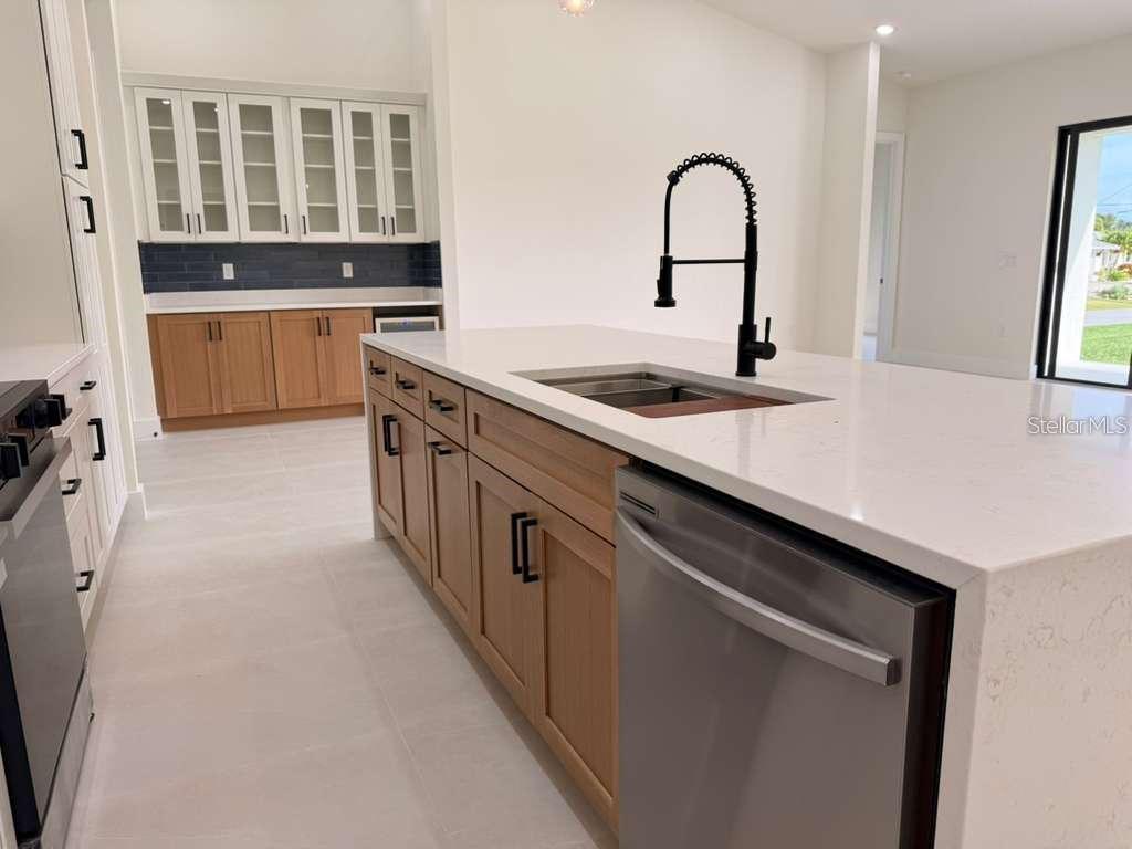 10426 LIVE OAK RD, PORT CHARLOTTE, FL, 33981