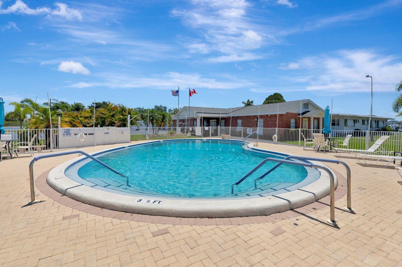 9900 ULMERTON RD #35, LARGO, FL, 33771